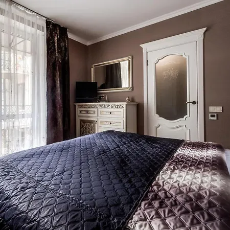 On Kryvonosa 아파트